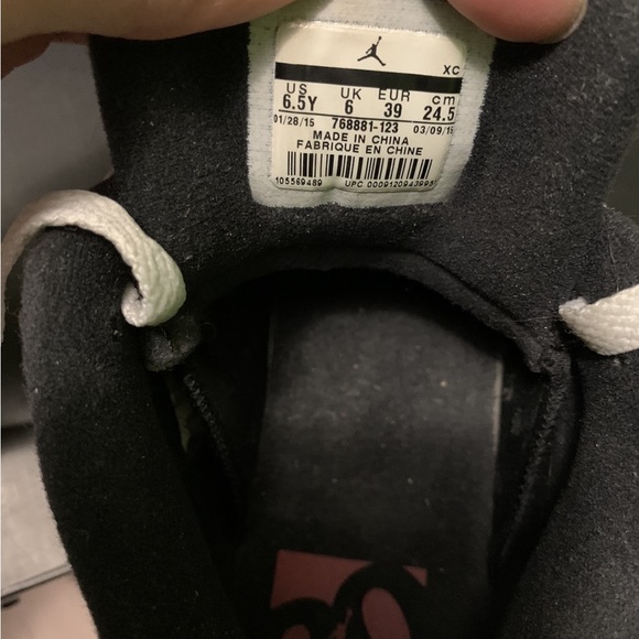 Jordan 6 Low “Infrared”
Size 6.5Y / 8 womens - Picture 5 of 7